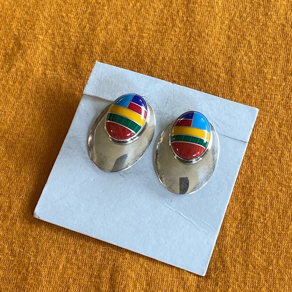 Sterling silver southwestern inlay stud earrings - Picture 6 of 8